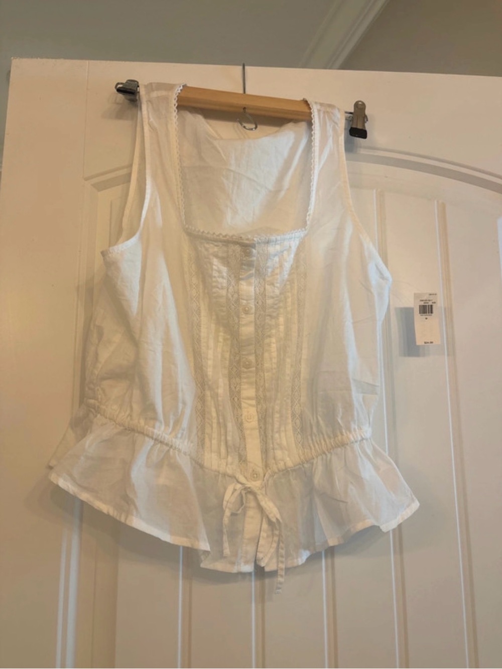 Old Navy White Button-Front Peplum Camisole